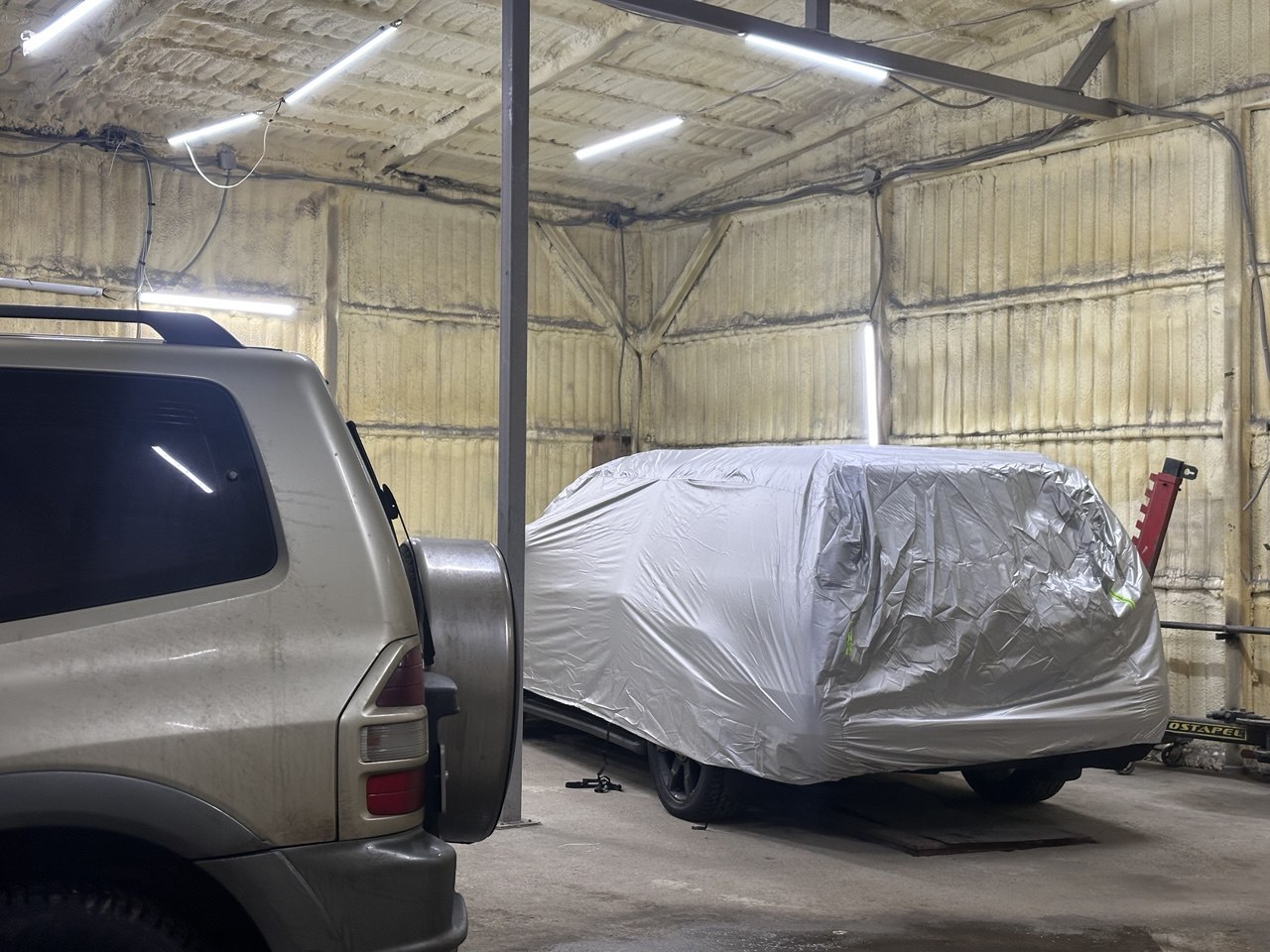 Покраска автомобиля в камере, профессиональное оборудование